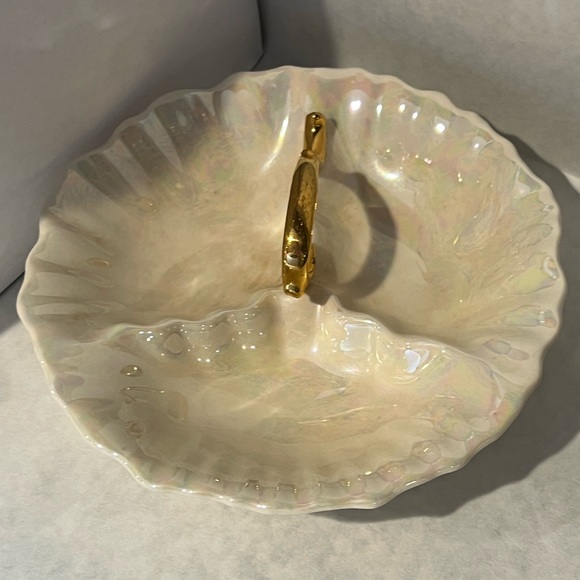 Vintage CG iridescent 22 Kt Gold Handle Divide Candy Dish / Nut/Serving Bowl - Picture 3 of 7